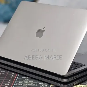 New Laptop Apple MacBook Pro 2020 8GB Intel Core i5 SSD 256GB