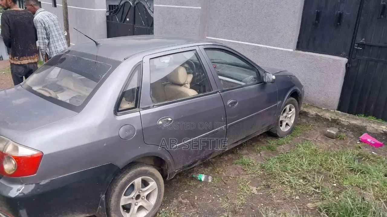 Lifan 520 2008 Brown