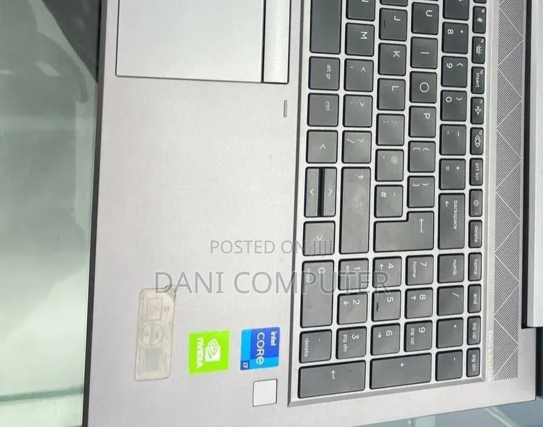 New Laptop HP ZBook 15 16GB Intel Core i7 SSD 512GB