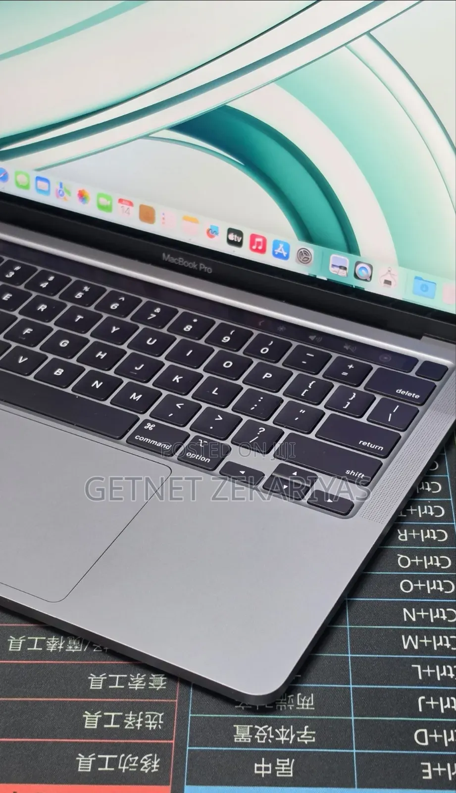 New Laptop Apple MacBook Air 2022 M2 8GB Apple M2 SSD 256GB