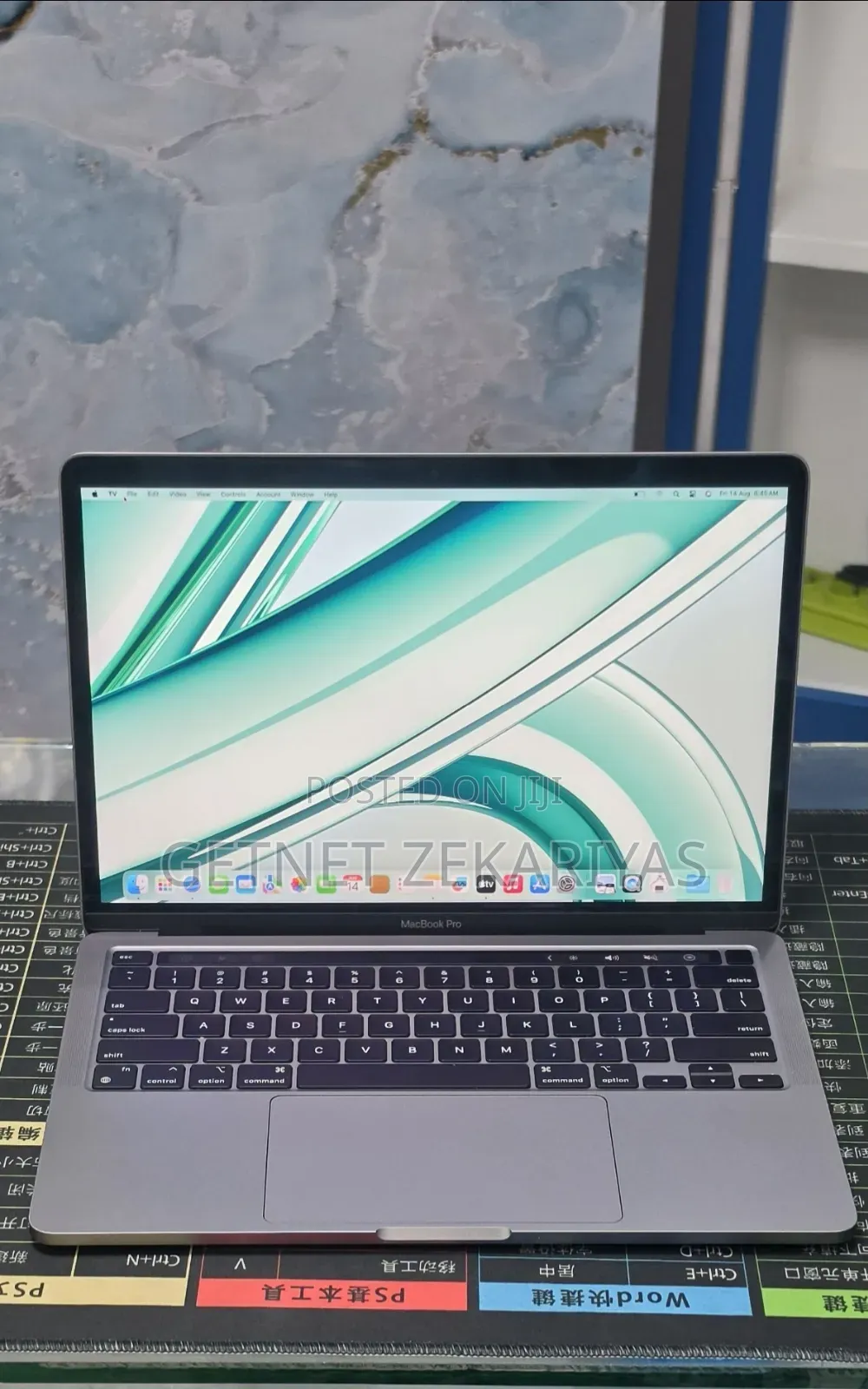 New Laptop Apple MacBook Air 2022 M2 8GB Apple M2 SSD 256GB