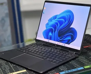 New Laptop HP Spectra 13 16GB Intel Core i7 SSD 1T