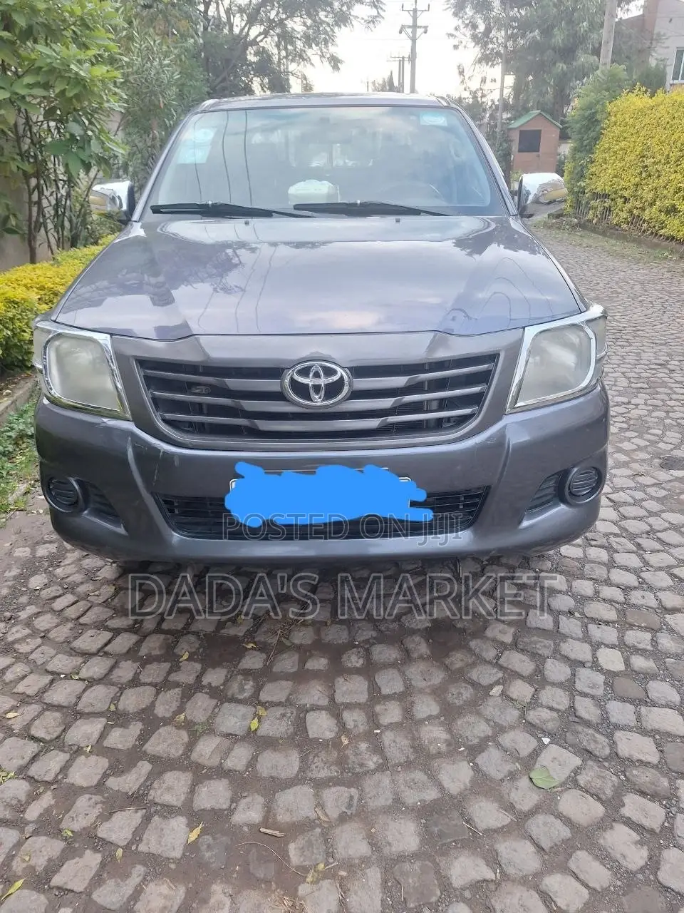 Toyota Hilux 2013 Black