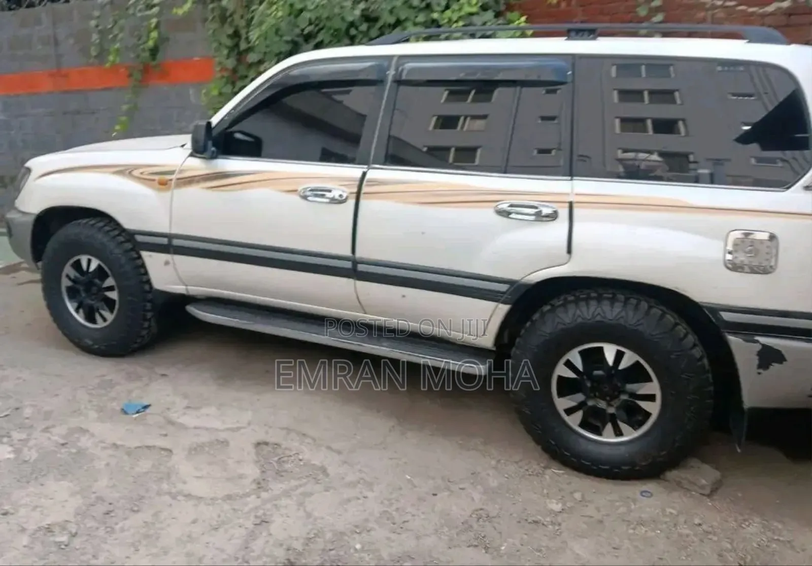 Toyota Land Cruiser 2007 White