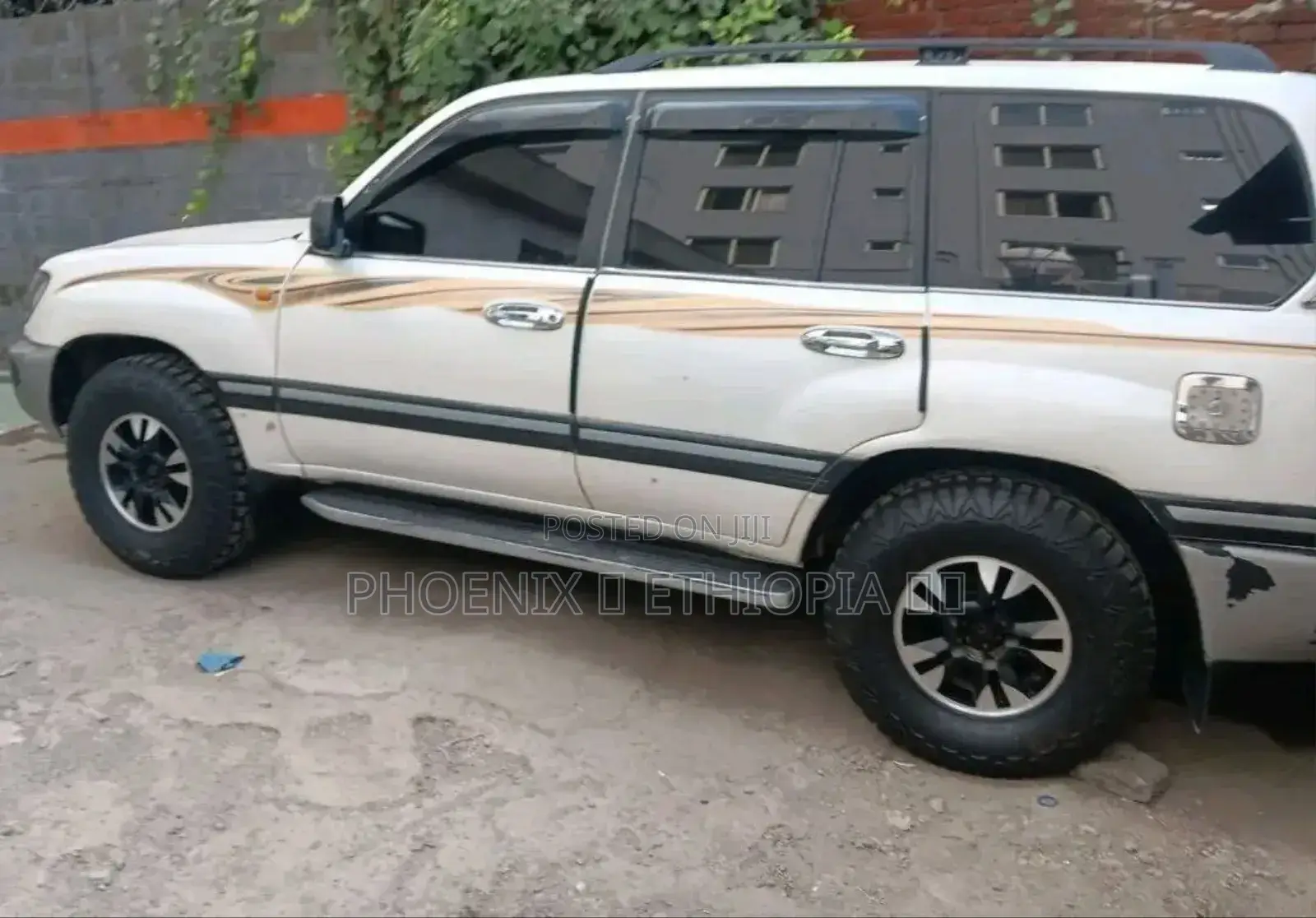 Toyota Land Cruiser 2007 White
