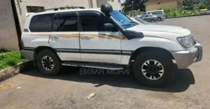 Toyota Land Cruiser 2007 White