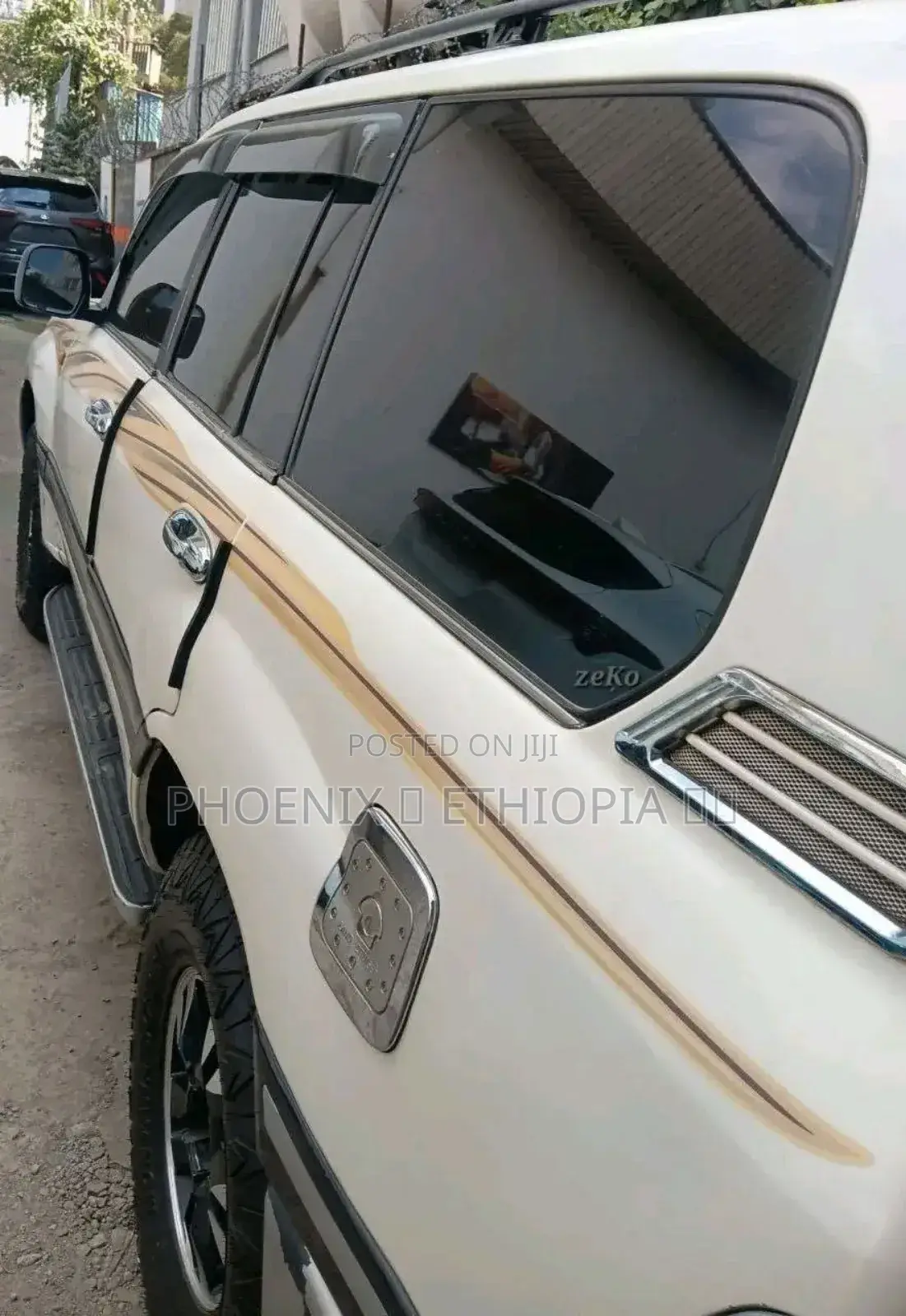 Toyota Land Cruiser 2007 White