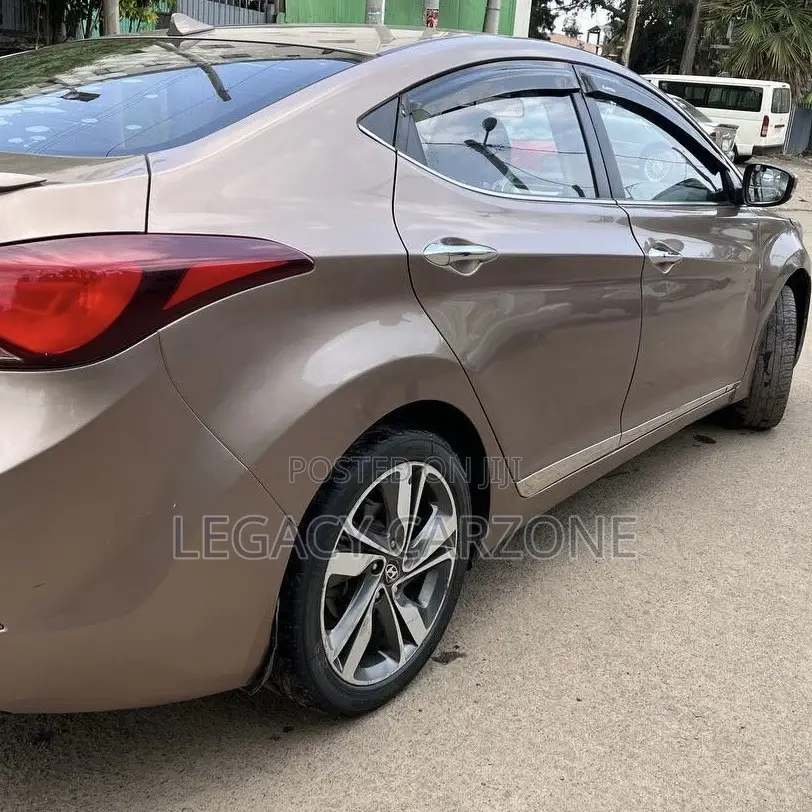 Hyundai Elantra 2014