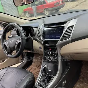 Hyundai Elantra 2014