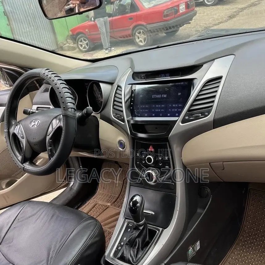Hyundai Elantra 2014