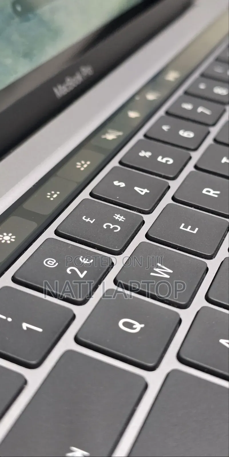 New Laptop Apple MacBook Pro 2021 M1 8GB Apple M1 Pro SSD 512GB
