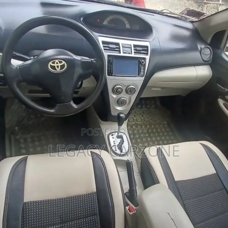 Toyota Land Cruiser Prado 2007 White