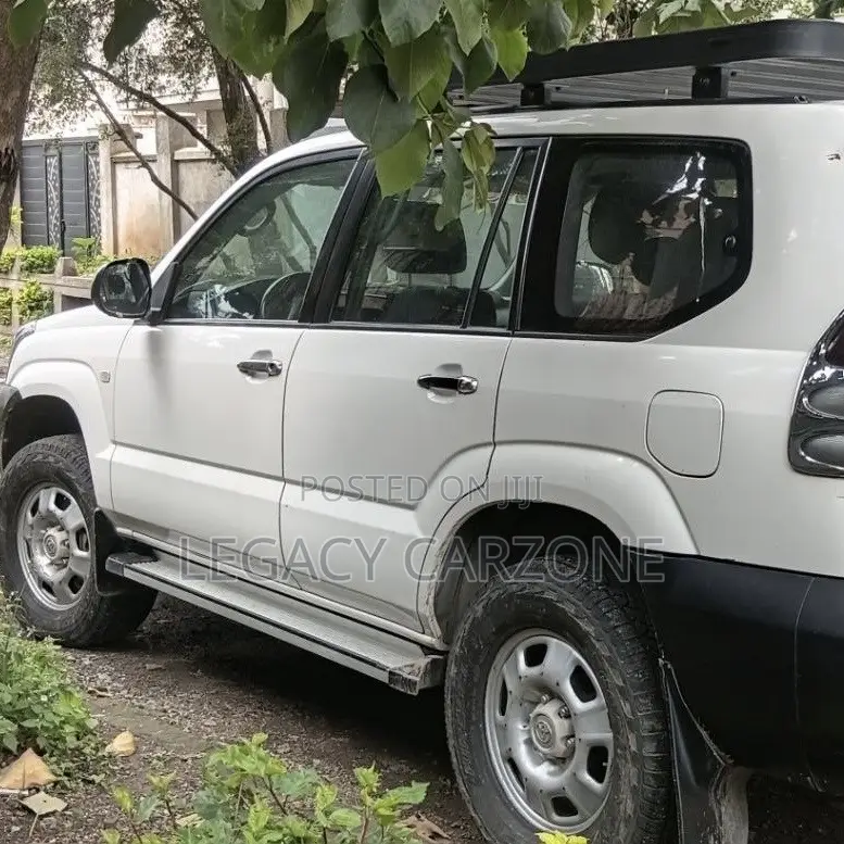 Toyota Land Cruiser Prado 2007 White