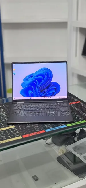 New Laptop HP Spectre X360 16GB Intel Core i7 SSD 1T