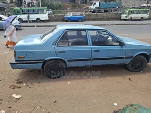 Hyundai Stellar 1987 Blue