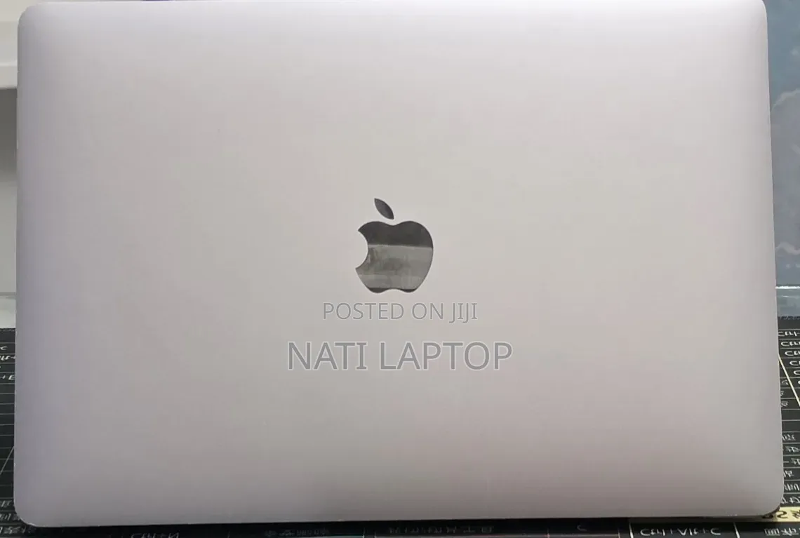 New Laptop Apple MacBook Air 2022 M2 8GB Apple M2 SSD 256GB