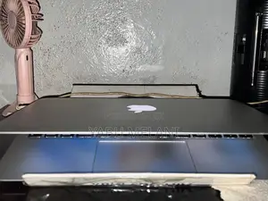 Laptop Apple MacBook Air 2015 4GB Intel Core i5 SSD 128GB