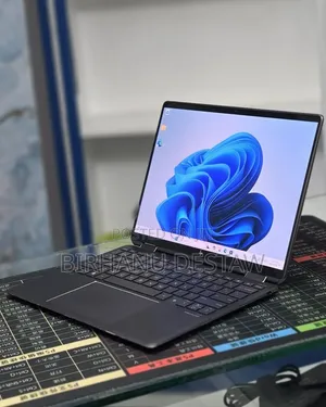 New Laptop HP Spectre X360 16GB Intel Core i7 SSD 1T