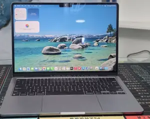 New Laptop Apple MacBook Air 2022 M2 16GB Apple M2 SSD 512GB