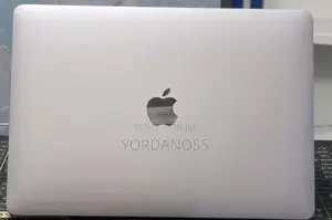 New Laptop Apple MacBook Pro 2022 M2 8GB Apple M2 SSD 256GB