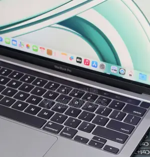 New Laptop Apple MacBook Pro 2022 M2 8GB Apple M2 SSD 256GB