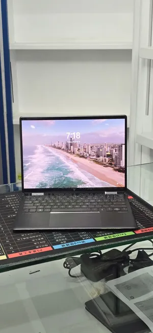 New Laptop HP Spectre X360 16GB Intel Core i7 SSD 1T