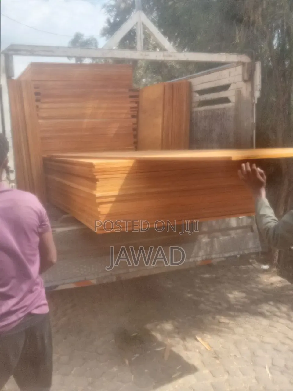 ቢጫ ፕላይውድ /Yellow Plywood