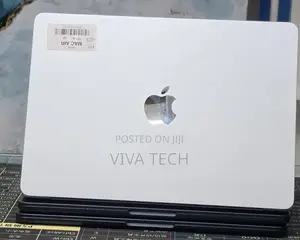 New Laptop Apple MacBook Air 2025 M4 16GB Apple M4 SSD 256GB