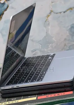 New Laptop Apple MacBook Air 2025 M4 16GB Apple M4 SSD 256GB