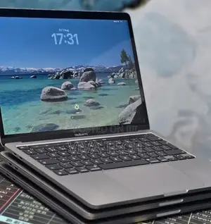 New Laptop Apple MacBook Pro 2020 M1 8GB Apple M1 Pro SSD 512GB