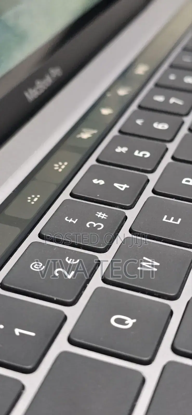 New Laptop Apple MacBook Pro 2020 M1 8GB Apple M1 Pro SSD 512GB