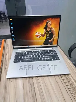 New Laptop HP 8GB AMD Ryzen 5 SSD 512GB
