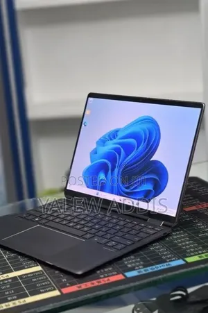 New Laptop HP Spectre 16GB Intel Core i7 SSD 1T