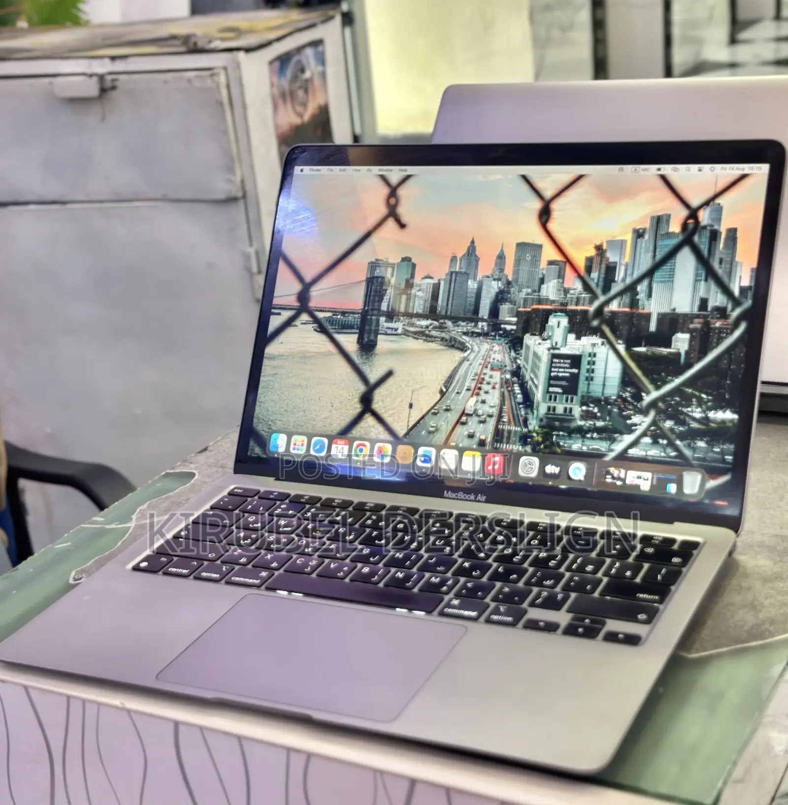 Laptop Apple MacBook Air 2020 8GB Intel Core i3 SSD 256GB