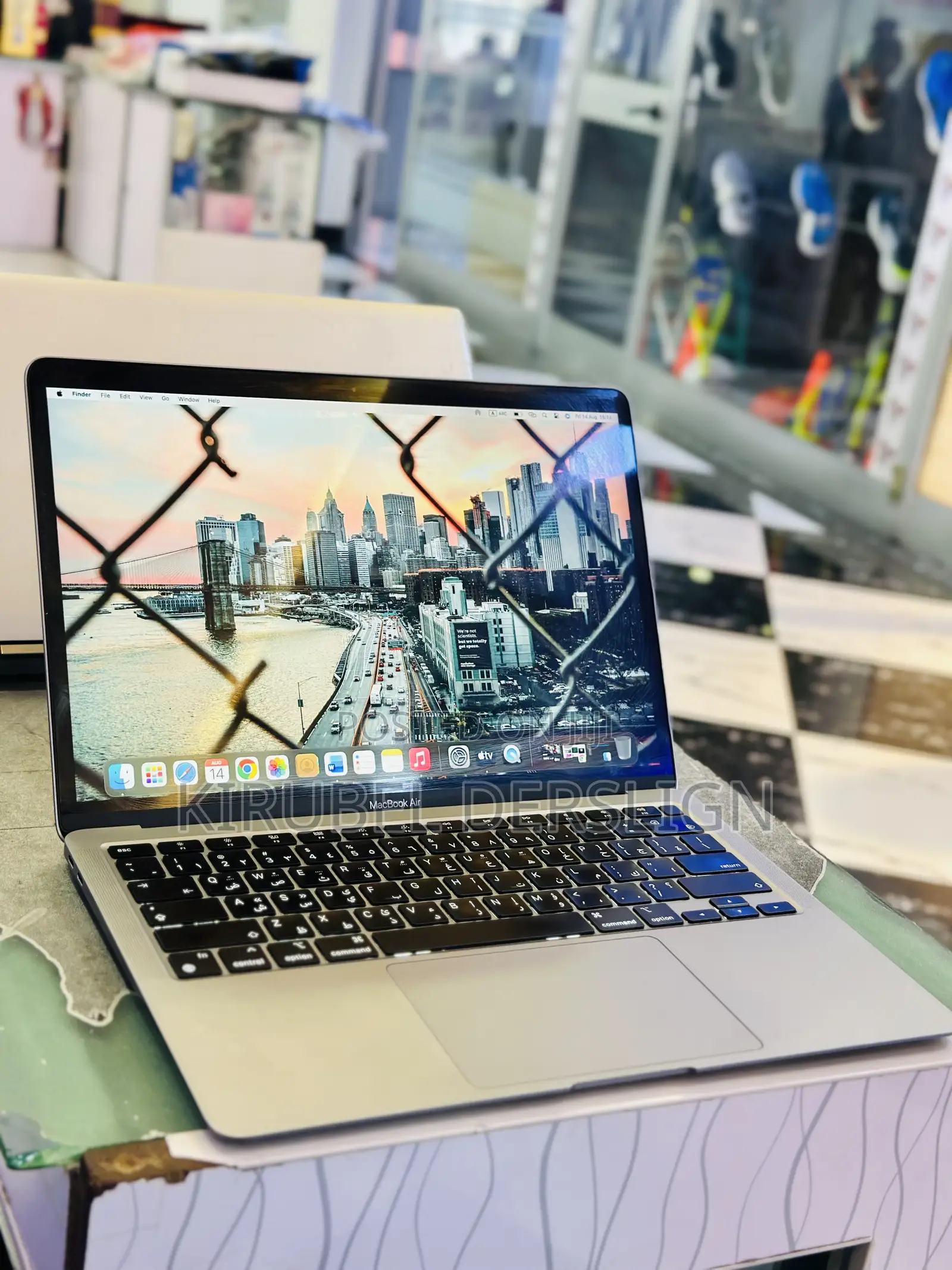 Laptop Apple MacBook Air 2020 8GB Intel Core i3 SSD 256GB