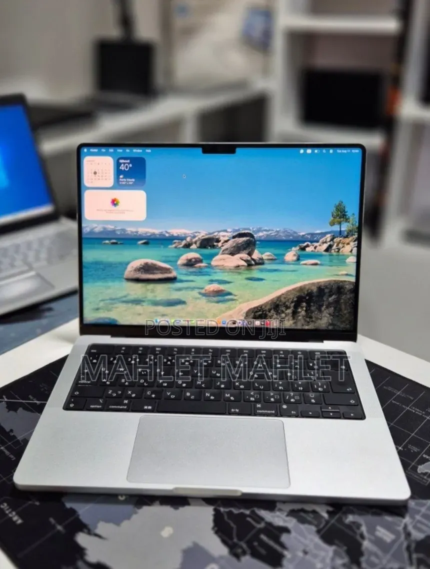 New Laptop Apple MacBook Pro 2024 M4 16GB Apple M4 Pro SSD 512GB