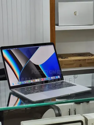 New Laptop Apple MacBook Pro 2019 16GB Intel Core i7 SSD 512GB