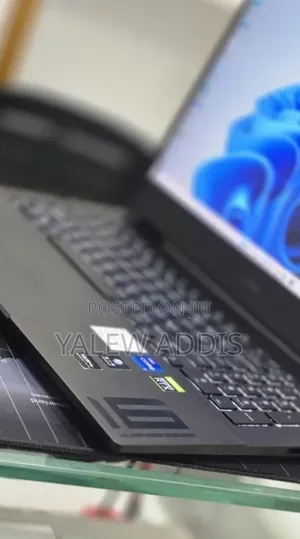 New Laptop HP OmniBook Ultra Flip 16" 16GB Intel Core i9 SSD 512GB