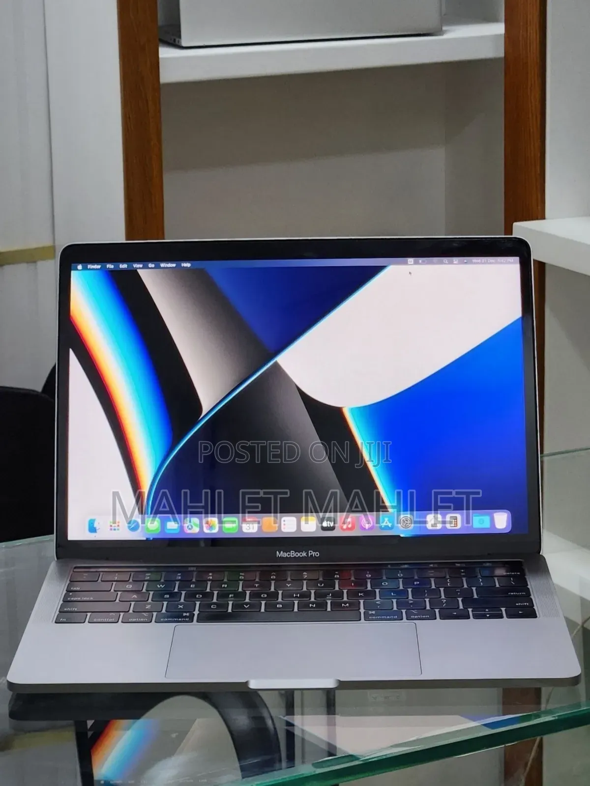 New Laptop Apple MacBook Pro 2019 16GB Intel Core i7 SSD 512GB