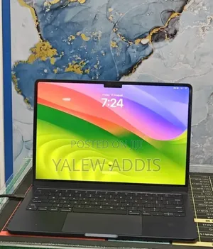 New Laptop Apple MacBook Air 2022 M2 8GB Apple M2 SSD 512GB