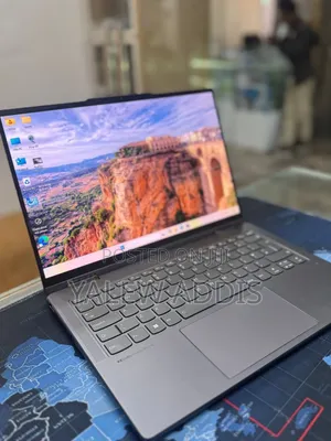 New Laptop Lenovo Yoga 3 16GB AMD Ryzen 7 SSD 512GB