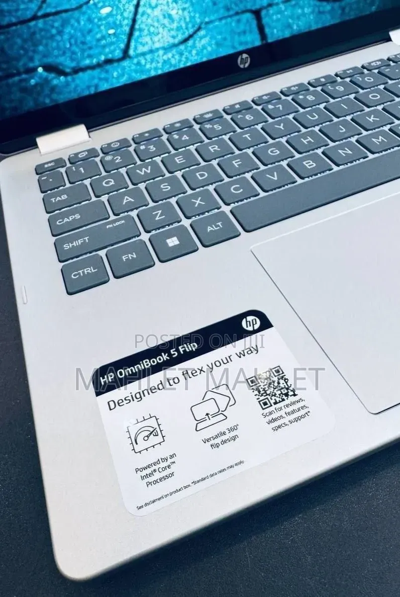 New Laptop HP OmniBook 5 Flip 16GB Intel Core i7 SSD 512GB