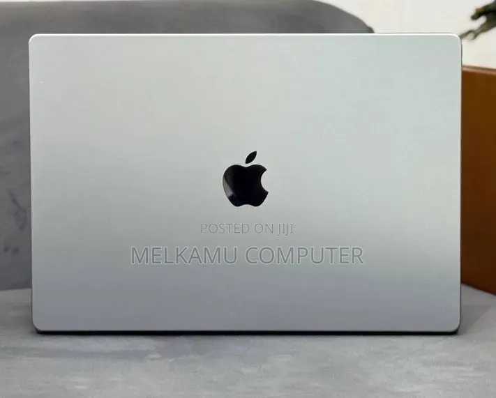 New Laptop Apple MacBook Pro 2021 M1 32GB Apple M1 SSD 512GB