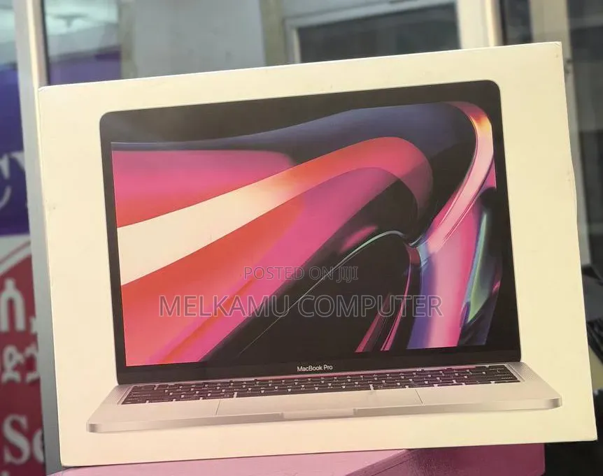 New Laptop Apple MacBook Pro 2020 M1 8GB Apple M1 SSD 512GB