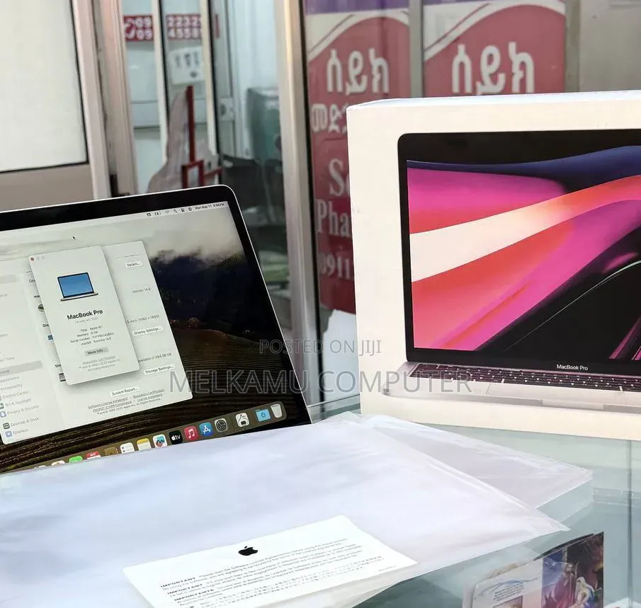 New Laptop Apple MacBook Pro 2020 M1 8GB Apple M1 SSD 512GB