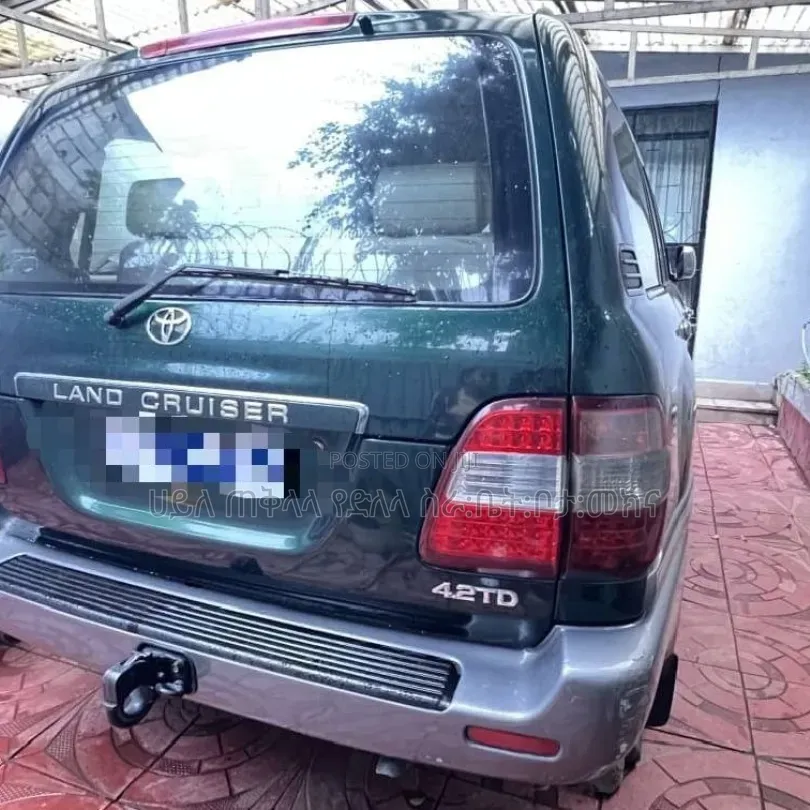 Toyota Land Cruiser 2007 Green