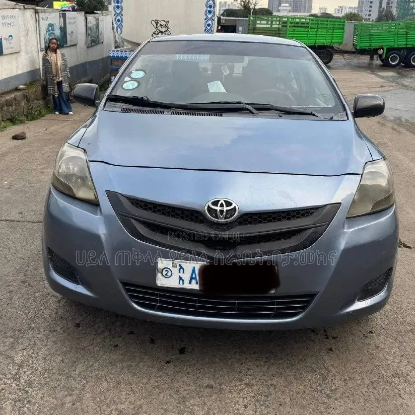 Toyota Yaris 2009 Beige