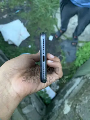 Apple iPhone 8 64 GB Black
