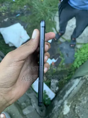 Apple iPhone 8 64 GB Black