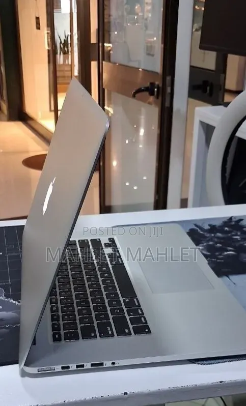 New Laptop Apple MacBook Pro 2014 16GB Apple M1 Pro SSD 256GB